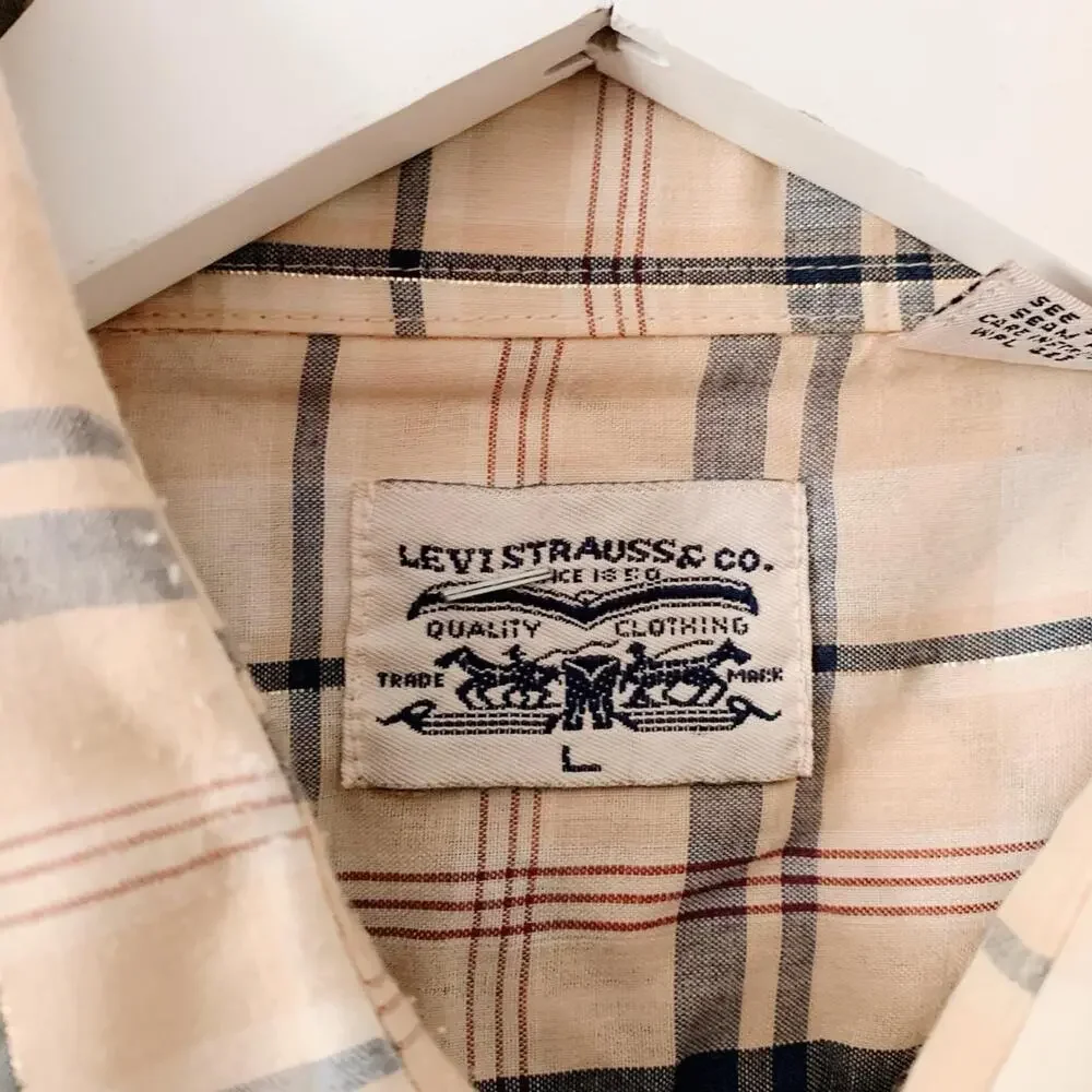 Vintage Levi’s Pearl Snap Western Shirt Size L
